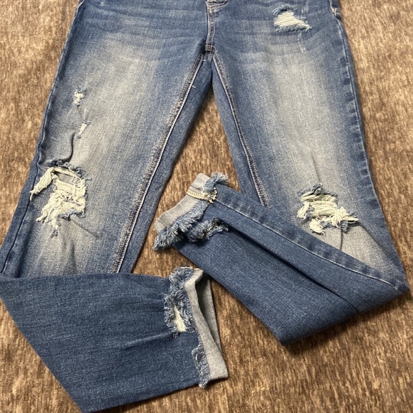 ⭐️ NWOT Sale Button up high waist distressed jeans. Nice stretch! - Picture 4 of 8